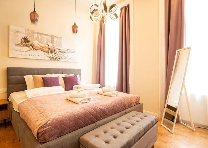 Apartament Deluxury On Erzsebet Boulevard *