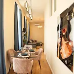 Deluxury On Erzsebet Boulevard 布达佩斯