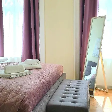 Deluxury On Erzsebet Boulevard * Будапешт